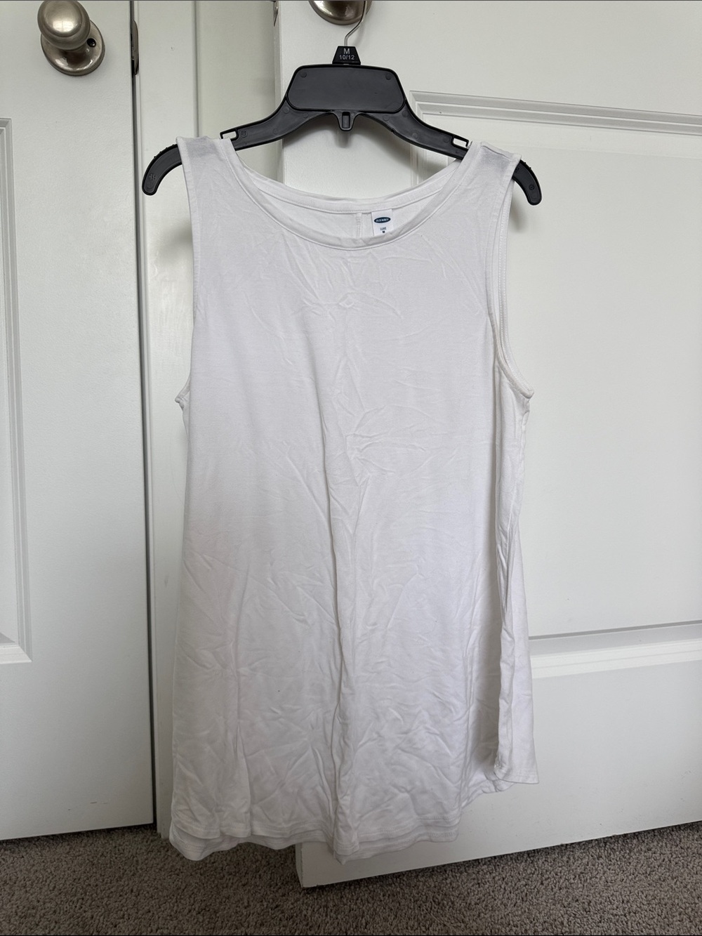 Old Navy White Scoop Neck Tank Top